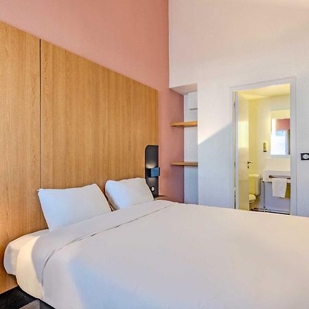 B&B Hotel Brest Kergaradec Aeroport Гуэну Экстерьер фото