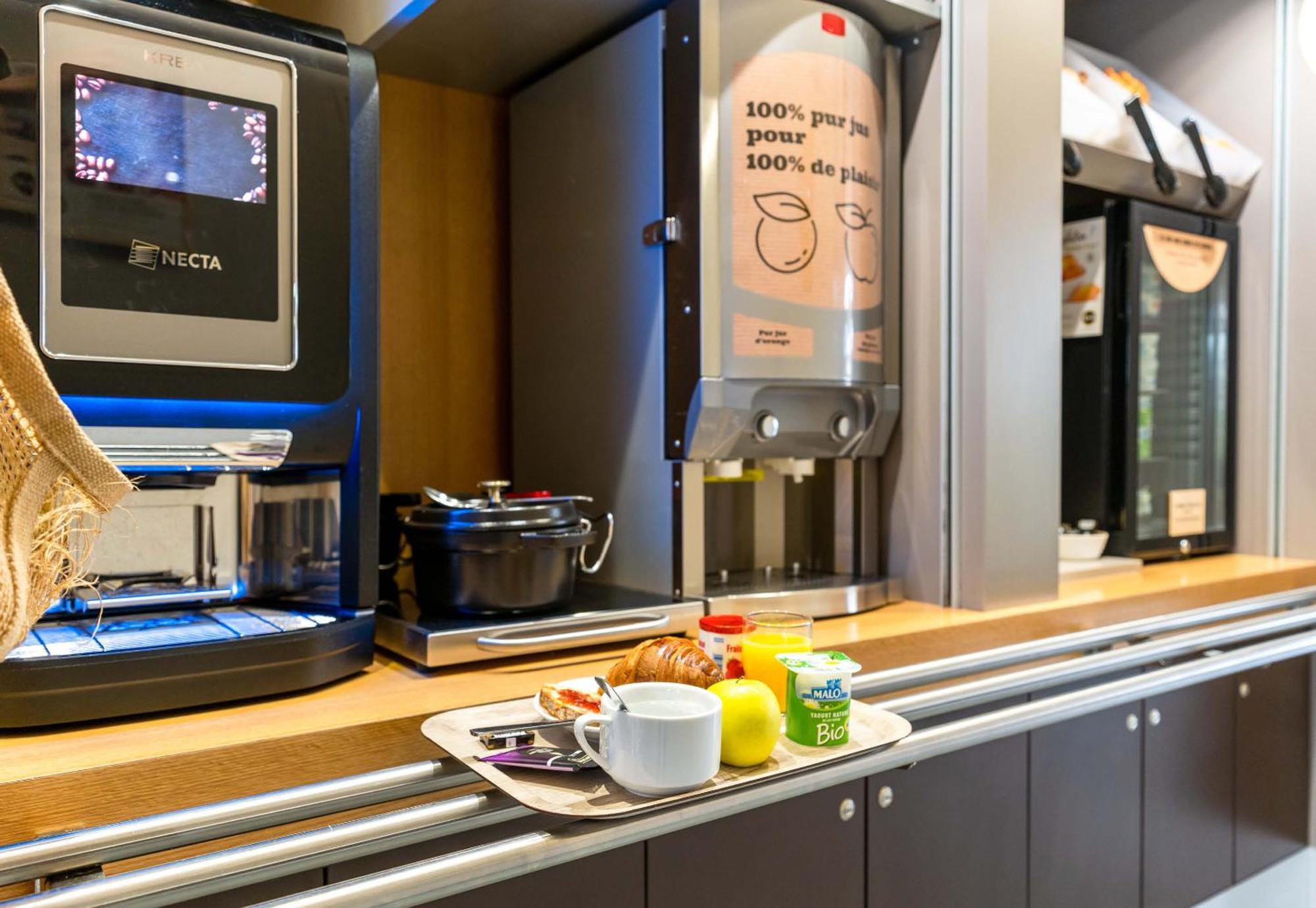 B&B Hotel Brest Kergaradec Aeroport Гуэну Экстерьер фото